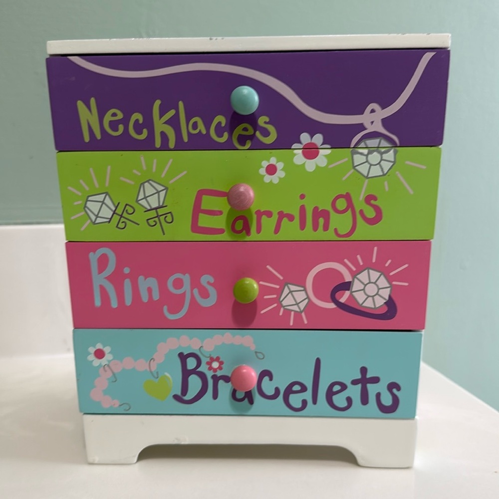 Kids jewelry organizer with drawers
